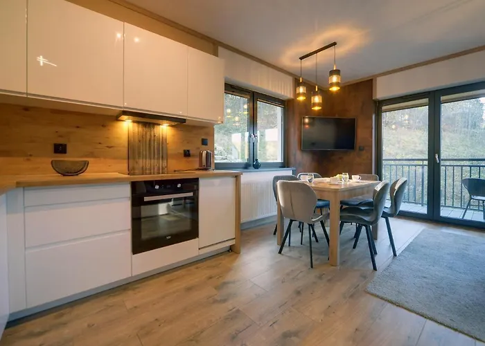 Stylowe I Klimatyczne Sun Seasons 24 W Karpaczu By Renters *