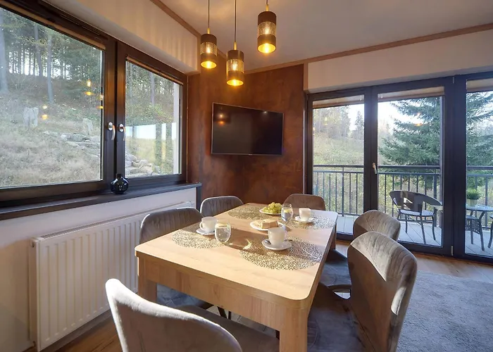 Lejlighed Stylowe I Klimatyczne Sun Seasons 24 W Karpaczu By Renters Karpacz