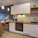 Apartment Stylowe I Klimatyczne Sun Seasons 24 W Karpaczu By Renters Karpacz