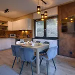 Stylowe I Klimatyczne Sun Seasons 24 W Karpaczu By Renters Apartment Karpacz
