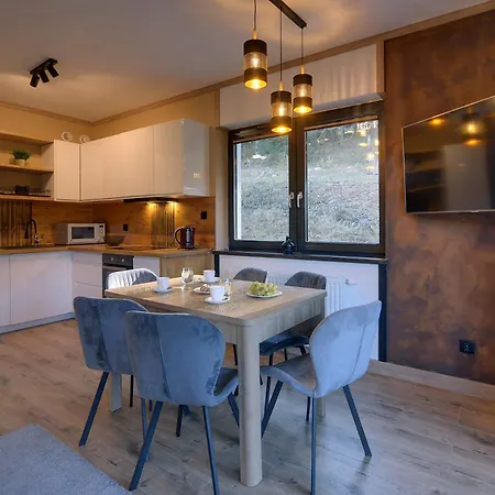 Stylowe I Klimatyczne Sun Seasons 24 W Karpaczu By Renters Lägenhet Karpacz